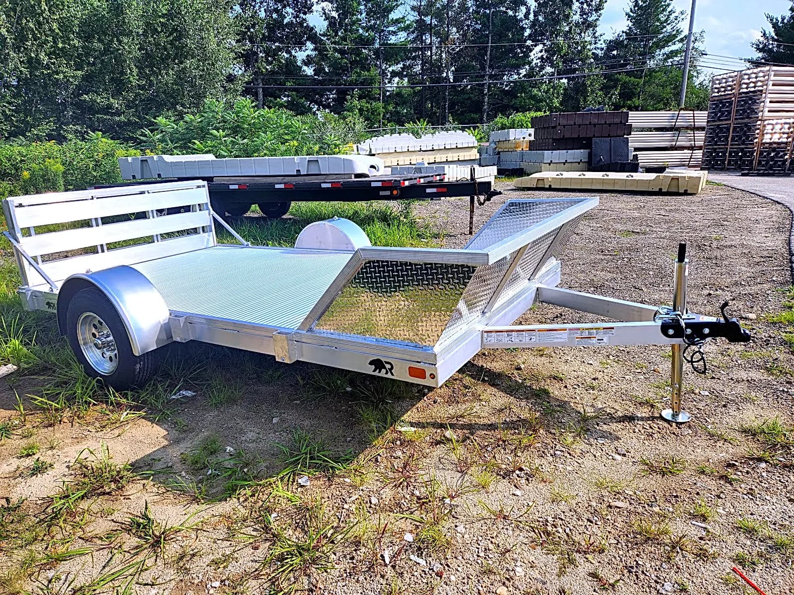 Real Rugged build: 6.5' x 12' — Bi-fold ramp