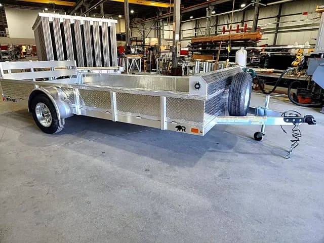 Real Rugged build: 6.5' x 14' — Tread plate sides, Bi-fold ramp
