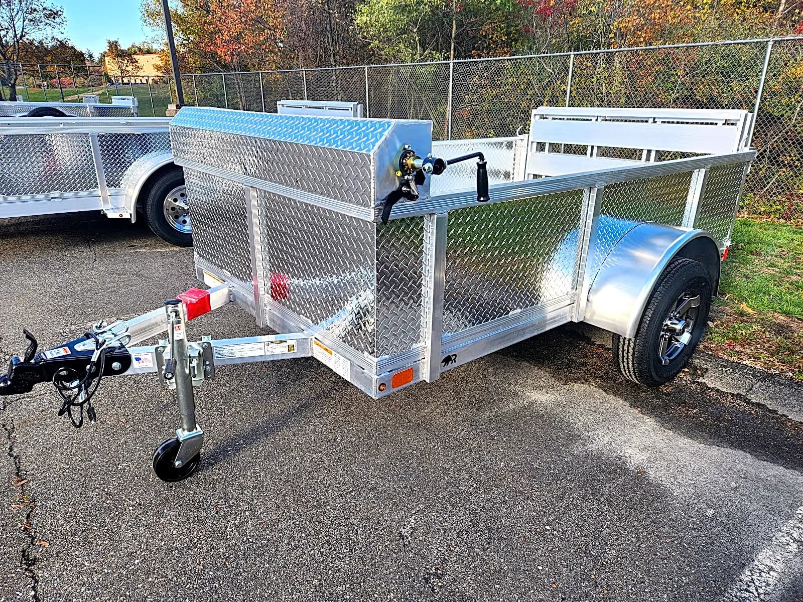 Real Rugged build: 5' x 8' — Tread plate sides, Bi-fold ramp