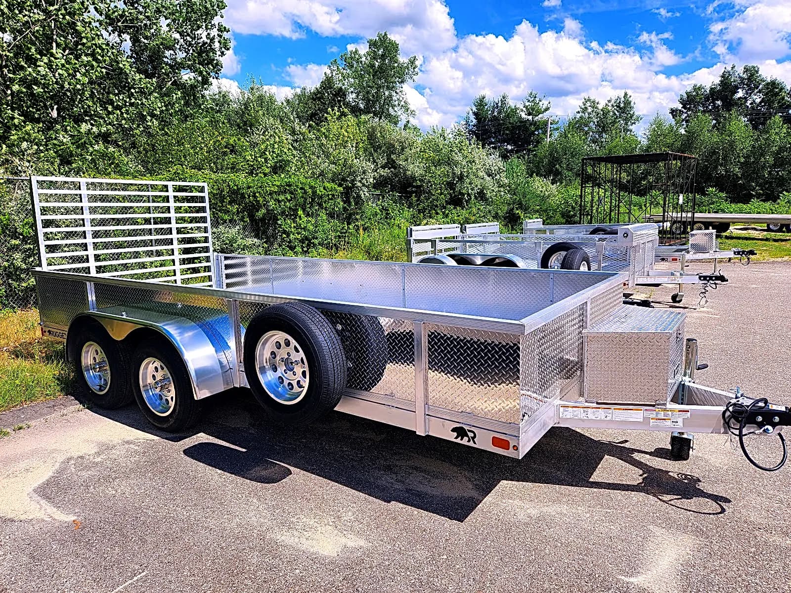 Real Rugged build: 6.5' x 16' Tandem — Tread plate sides, Air flow ramp