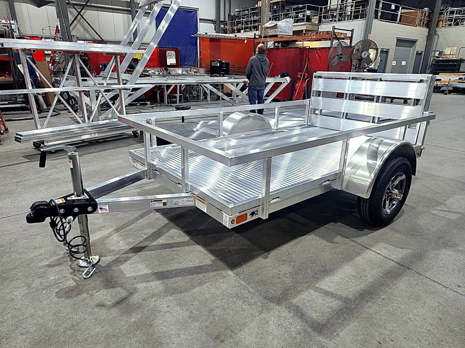 Real Rugged build: 5' x 8' — Perimeter rail, Bi-fold ramp