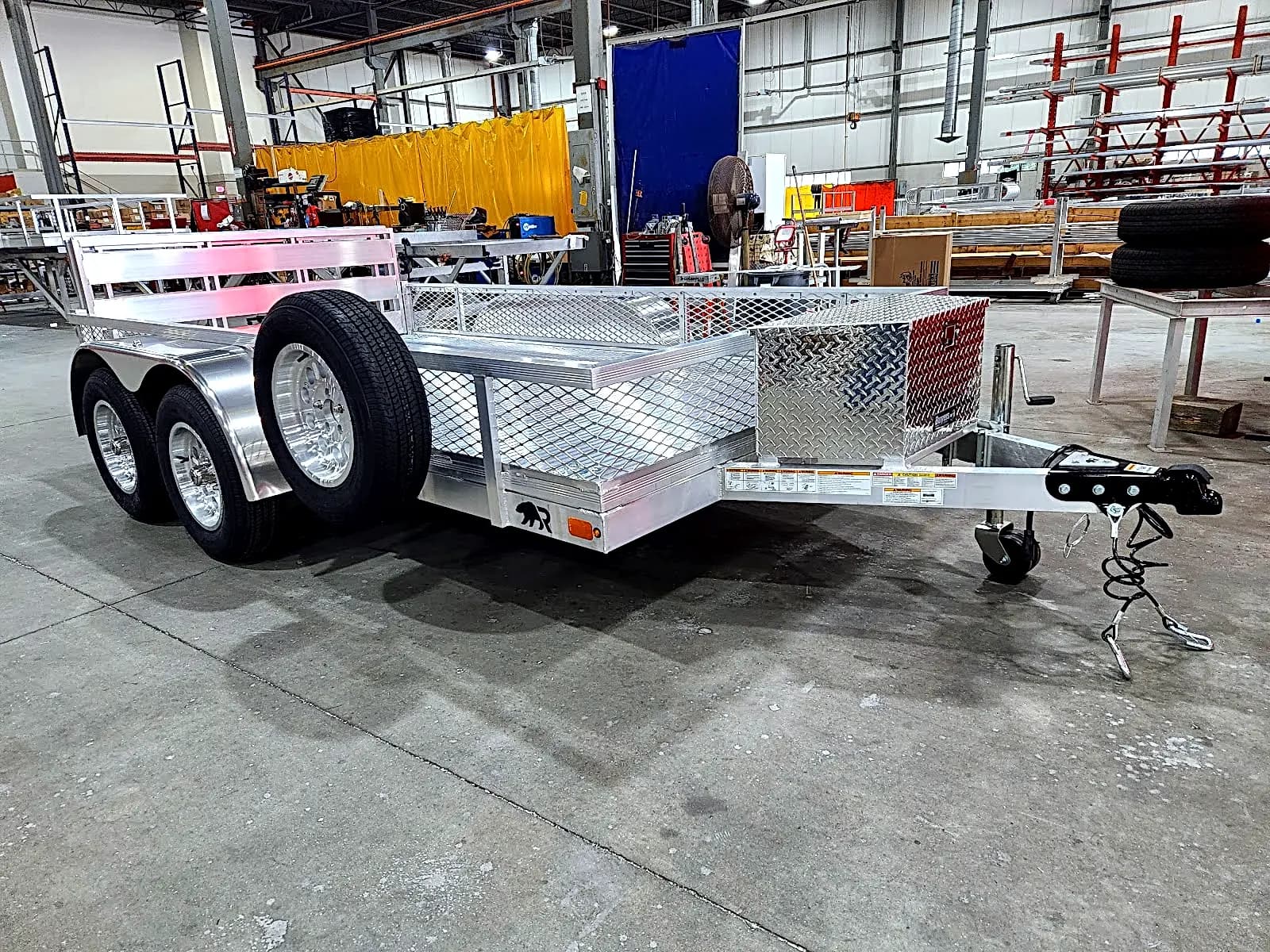 Real Rugged build: 6.5' x 12' Tandem — Mesh sides, Bi-fold ramp