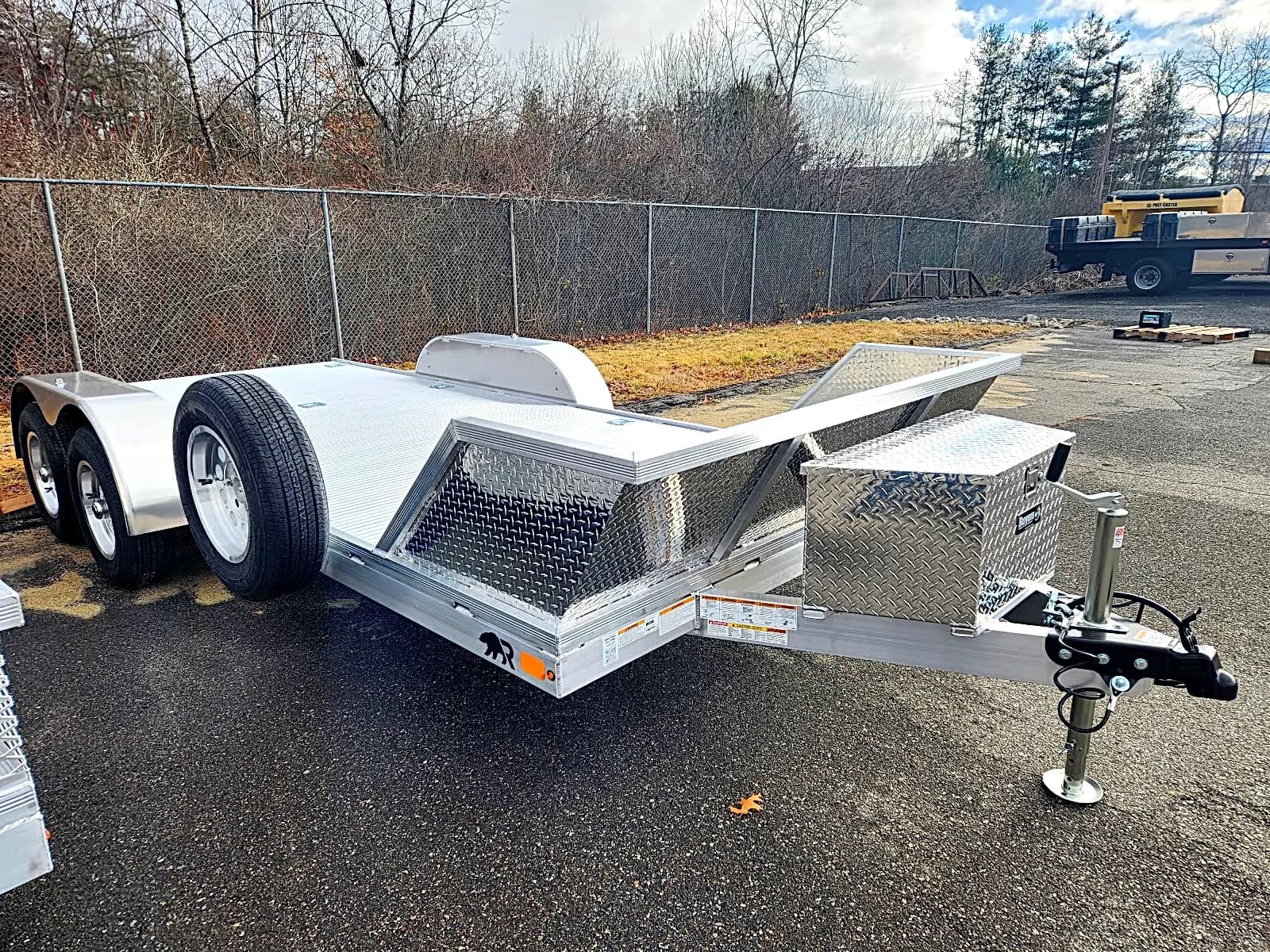 Real Rugged build: 6.5' x 16' Tandem — StowAway ramps