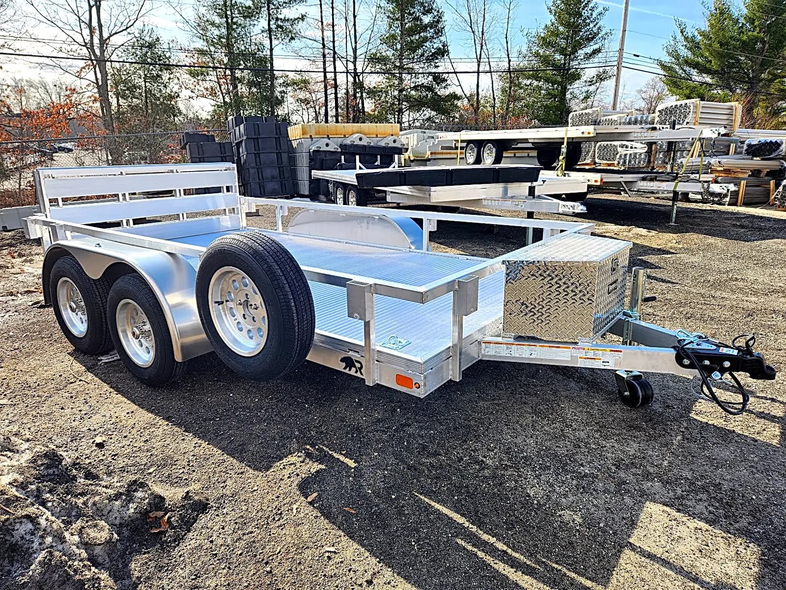 Real Rugged build: 6.5' x 12' Tandem — Perimeter rail, Bi-fold ramp