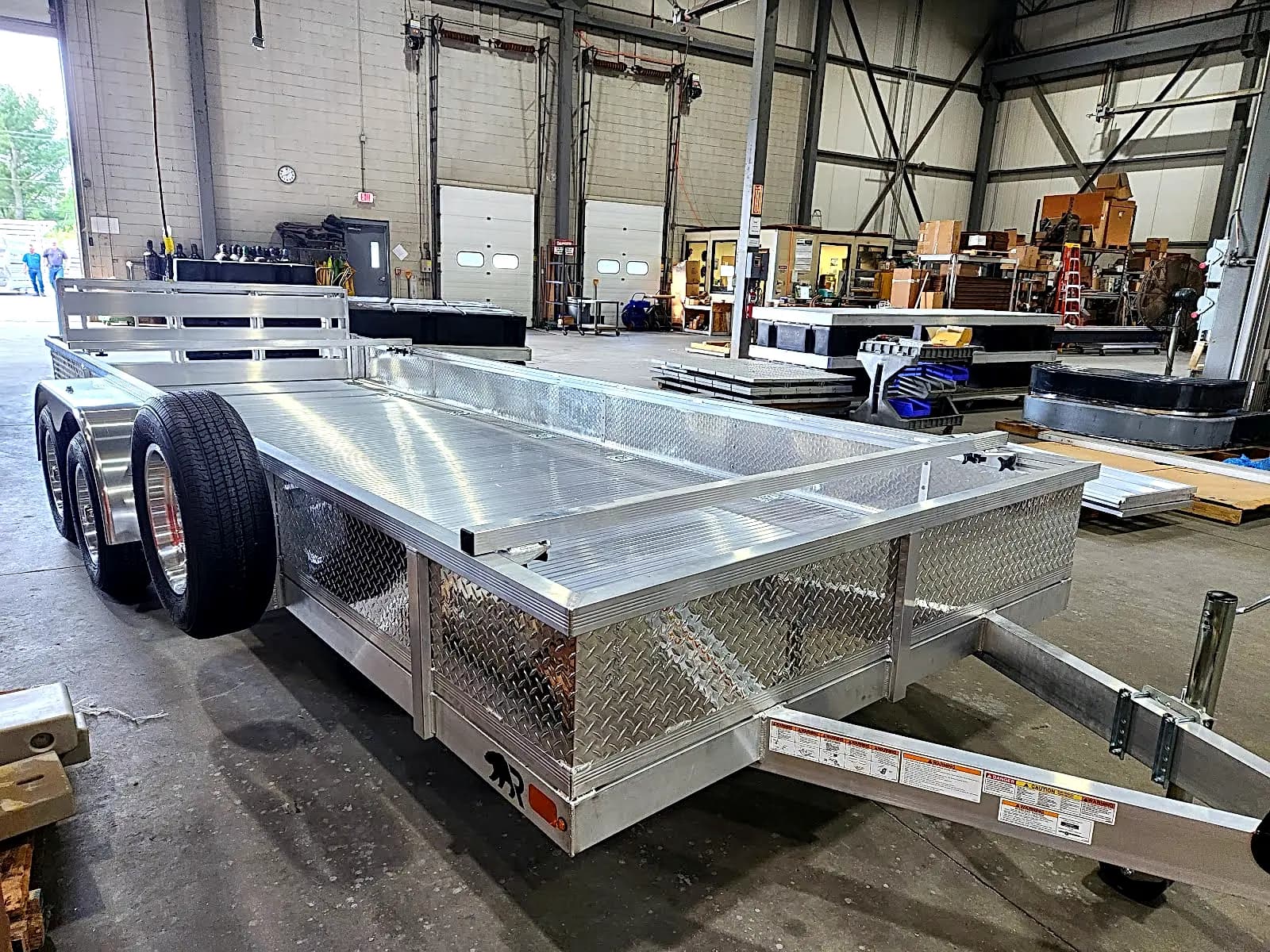 Real Rugged build: 6.5' x 18' Tandem — Mesh sides, Bi-fold ramp