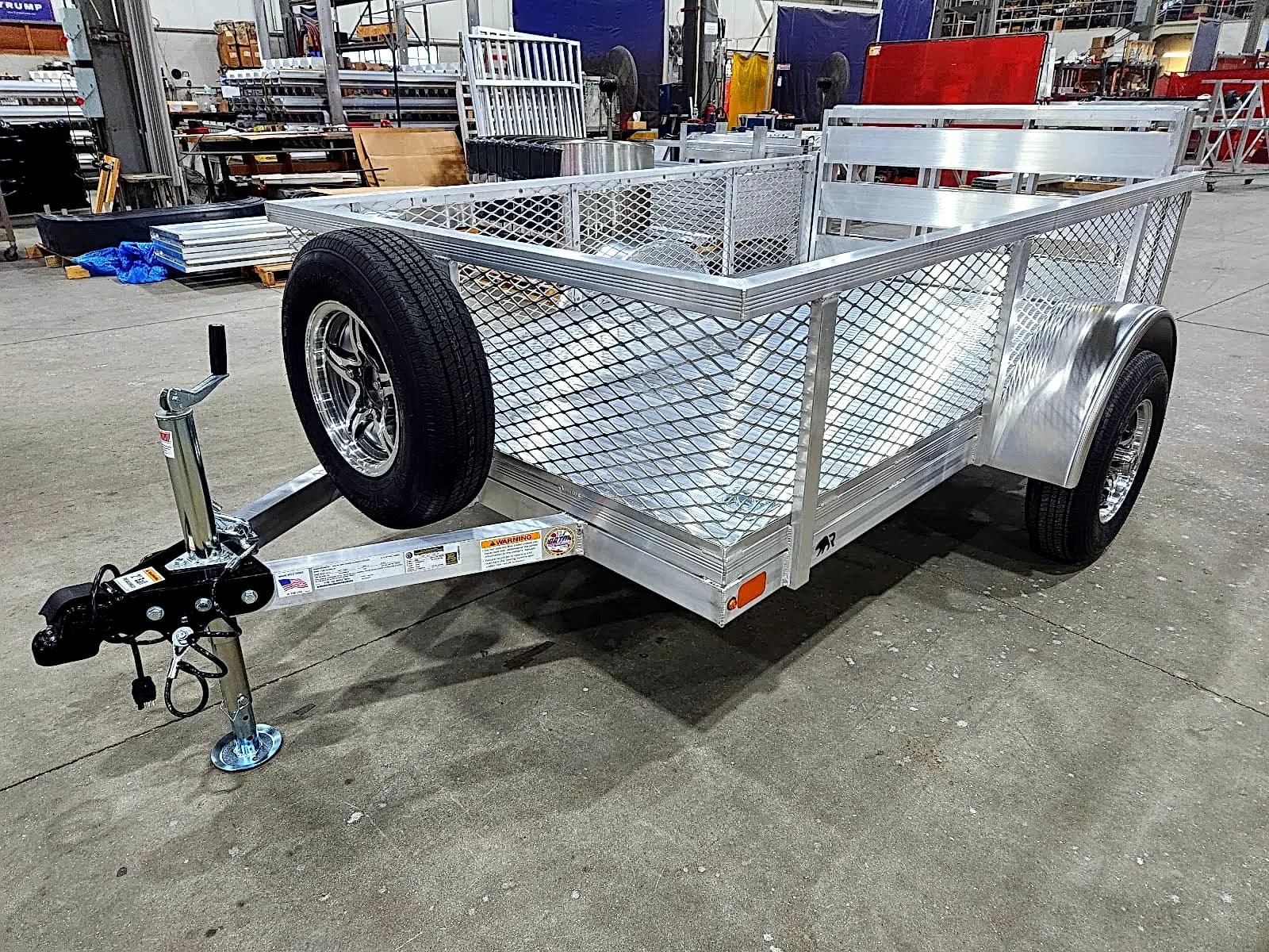 Real Rugged build: 5' x 8' — Mesh sides, Bi-fold ramp