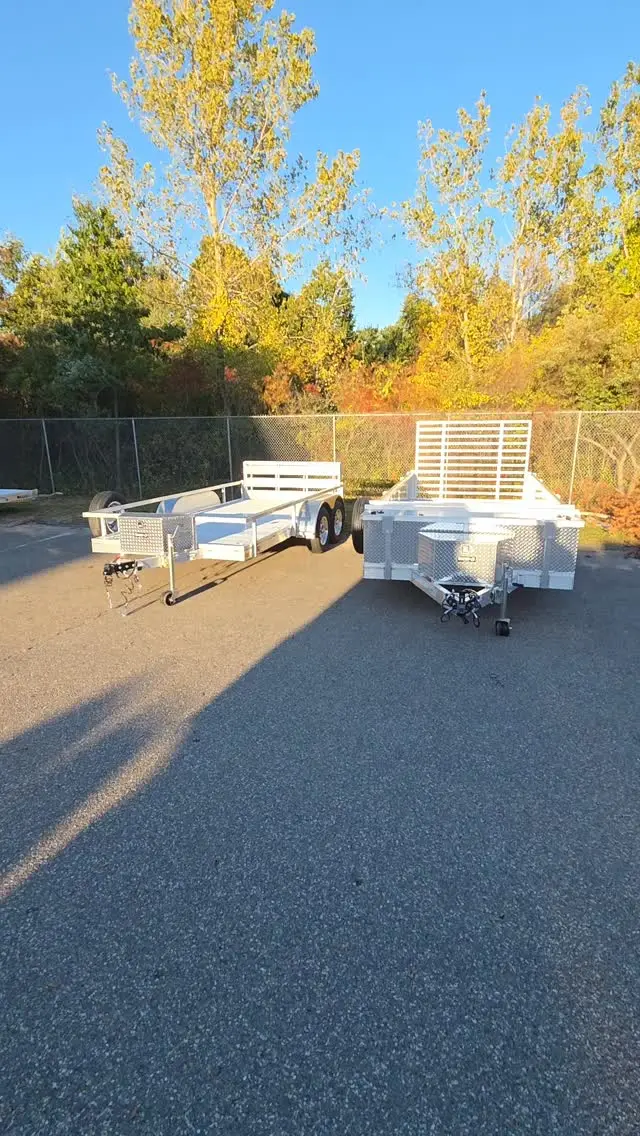 6.5x16 tandem — two builds compared walk-around video poster