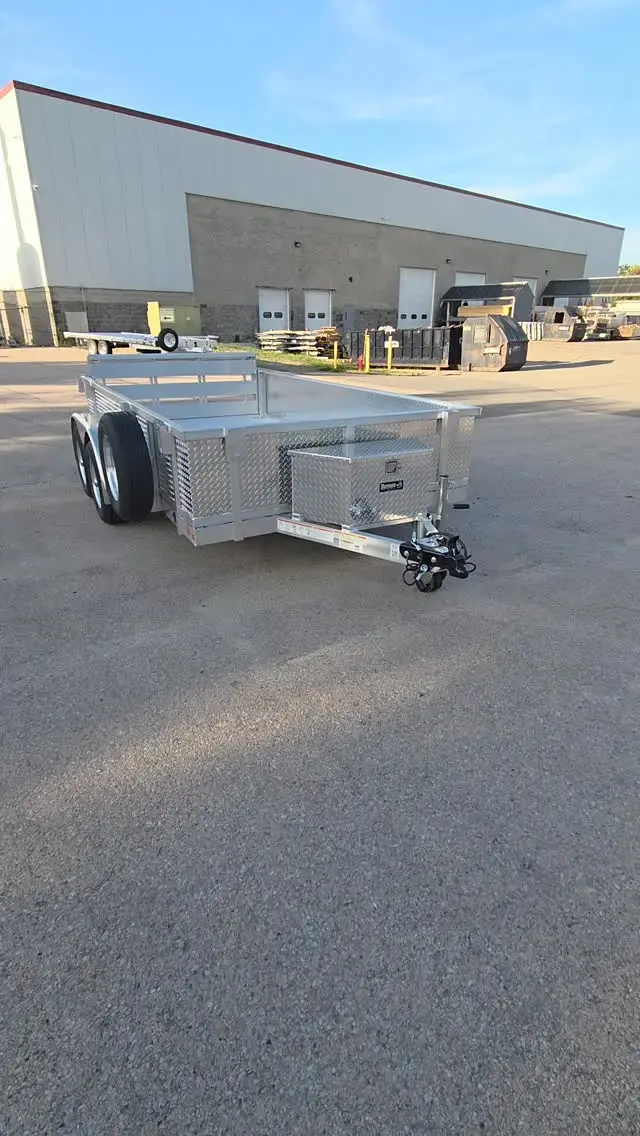 6.5x12 tandem — 21" tread plate build walk-around video poster