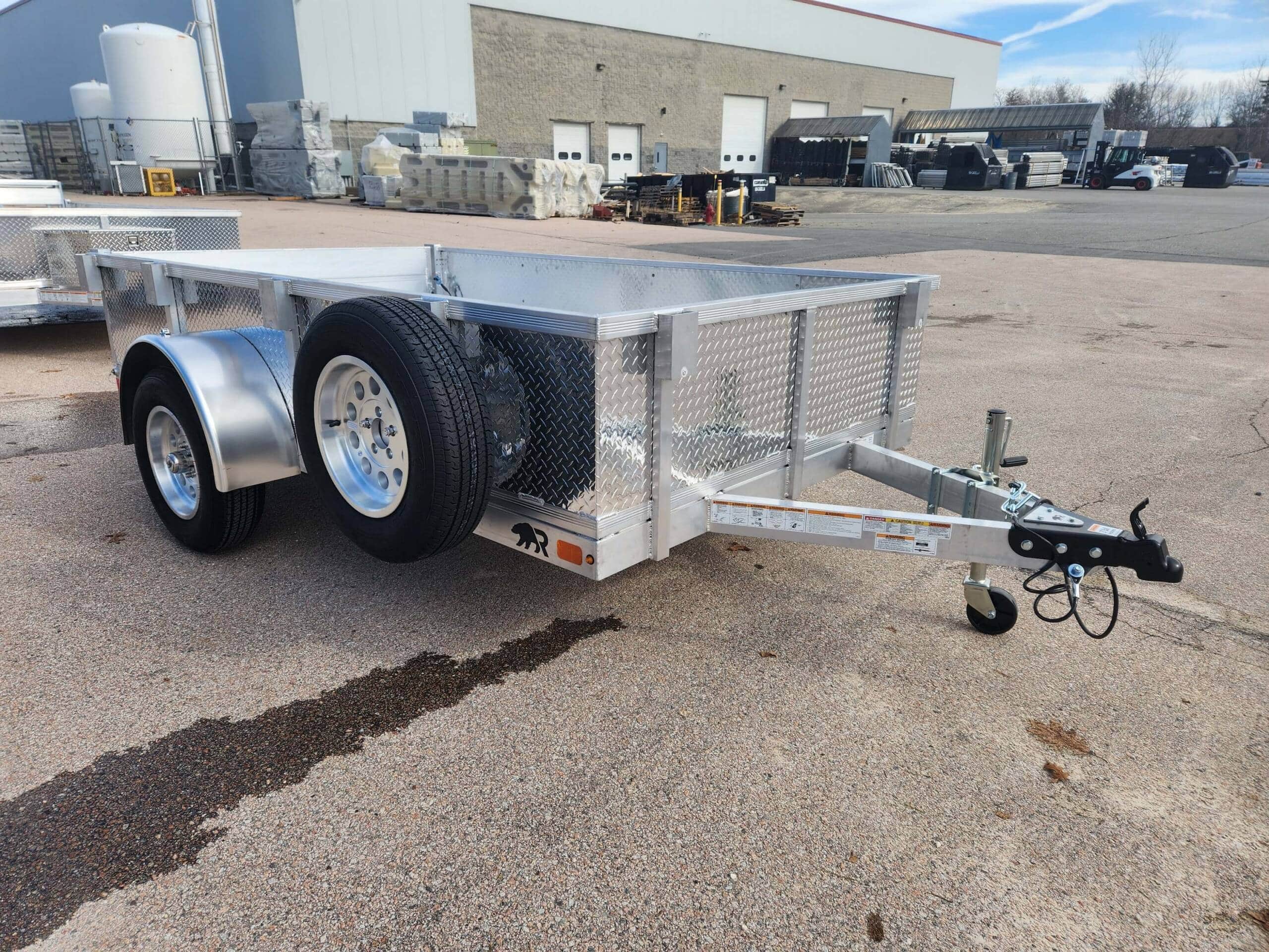 POPULAR BUILD 6' x 10' single axle aluminum trailer with 21 rail and tread plate